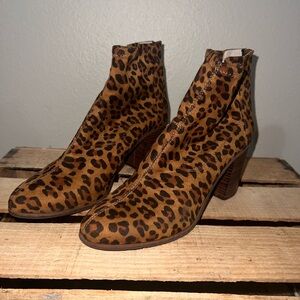 Women’s BC Cheetah Booties size 8.5